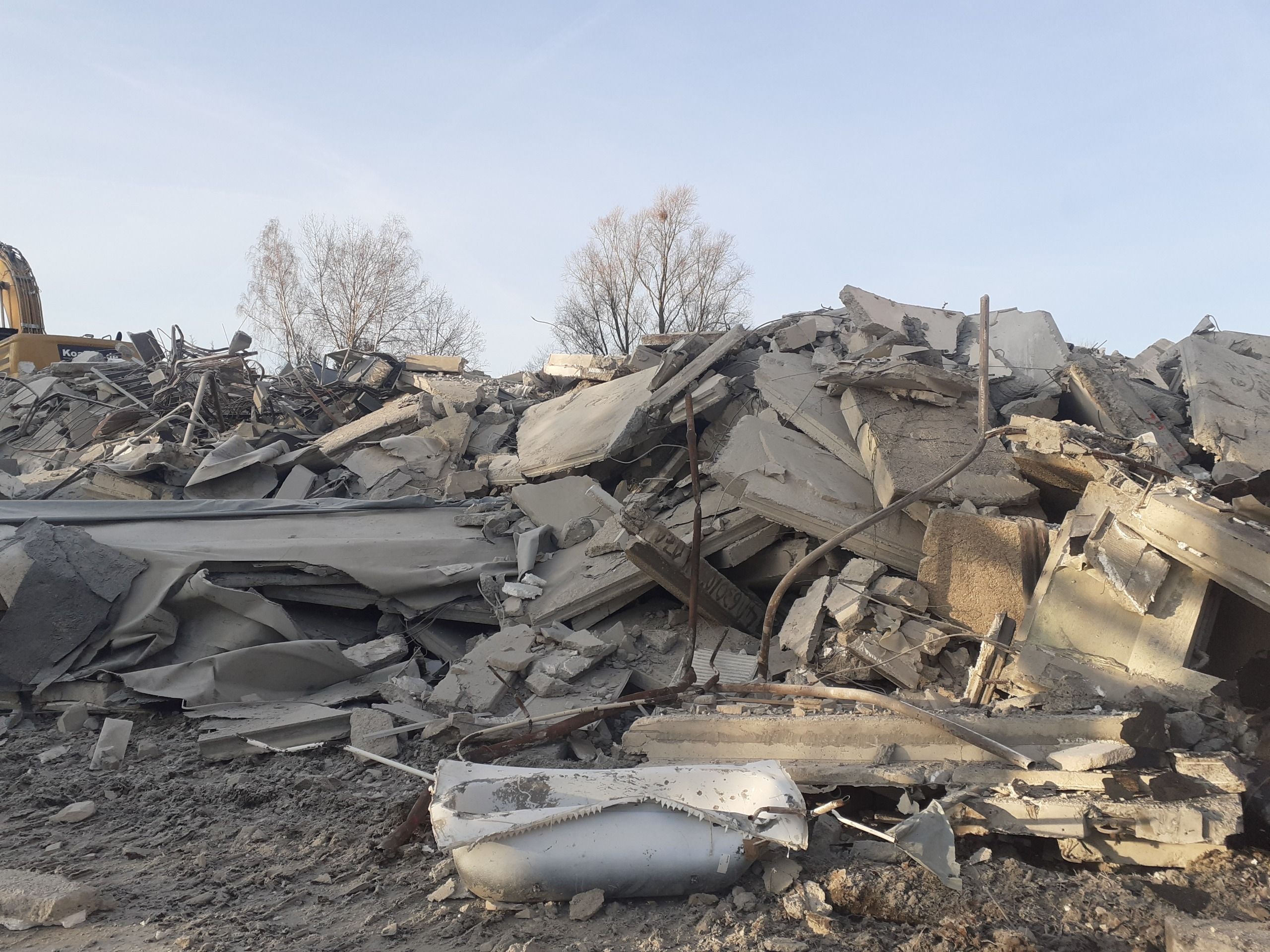 Tschernitz, Am Lohnteich 4a-d und 6a-d, Rückbau, Januar 2025 Bild Nr. 1