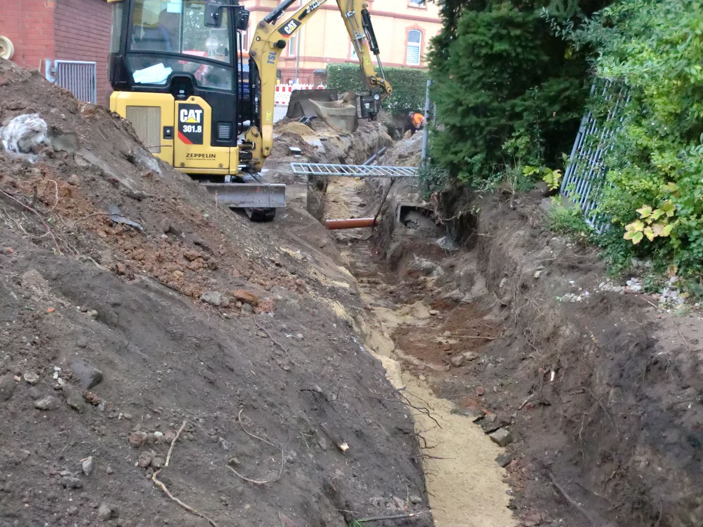 Gerberstraße 2, Bautenstand per 14-10-2021 - Mediengraben zur Verlegung der Versorgungsleitungen