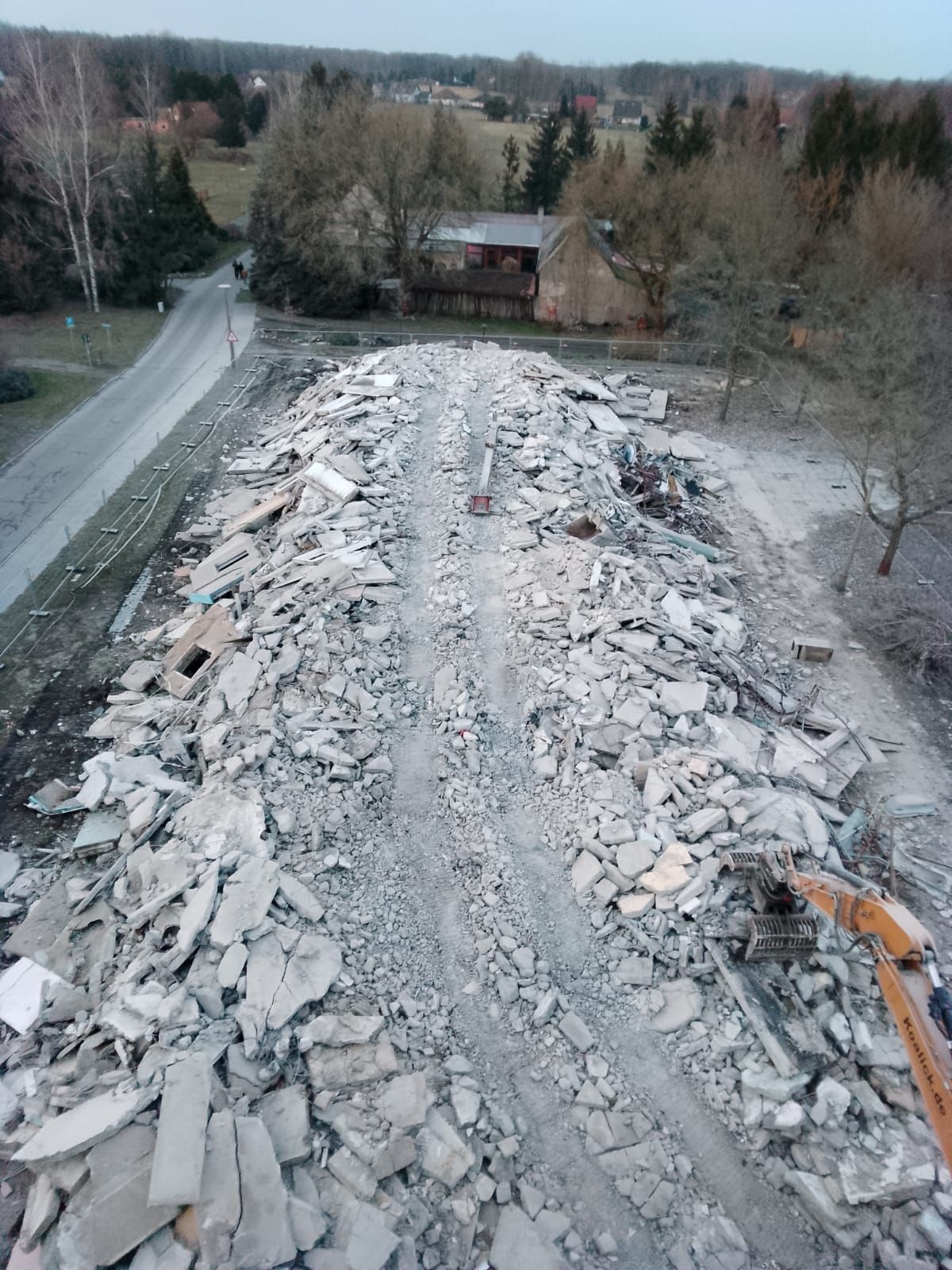 Tschernitz, Am Lohnteich 4a-d und 6a-d, Rückbau, Januar 2025 Bild Nr. 4