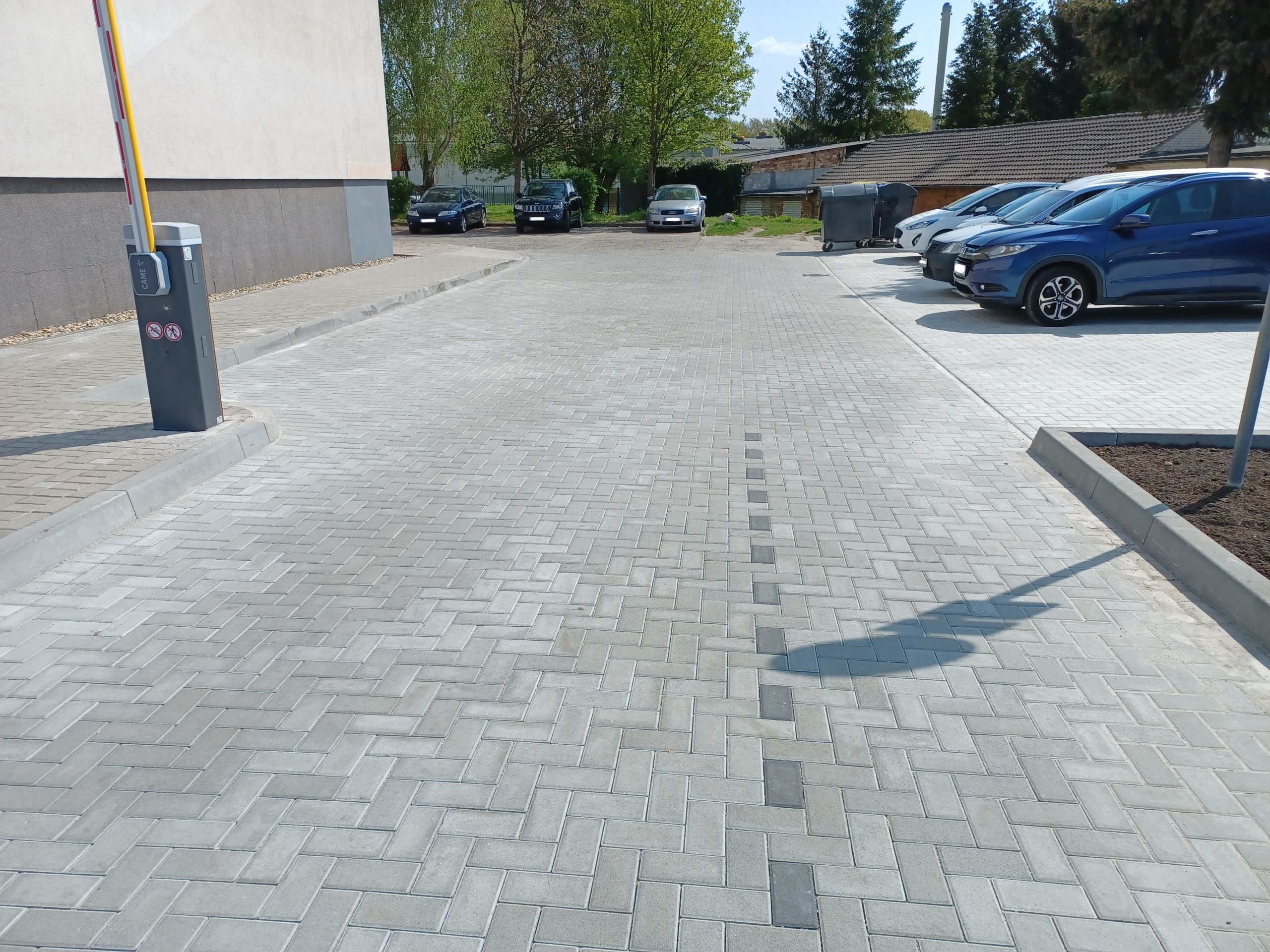 Lustgartenstraße_Schranke