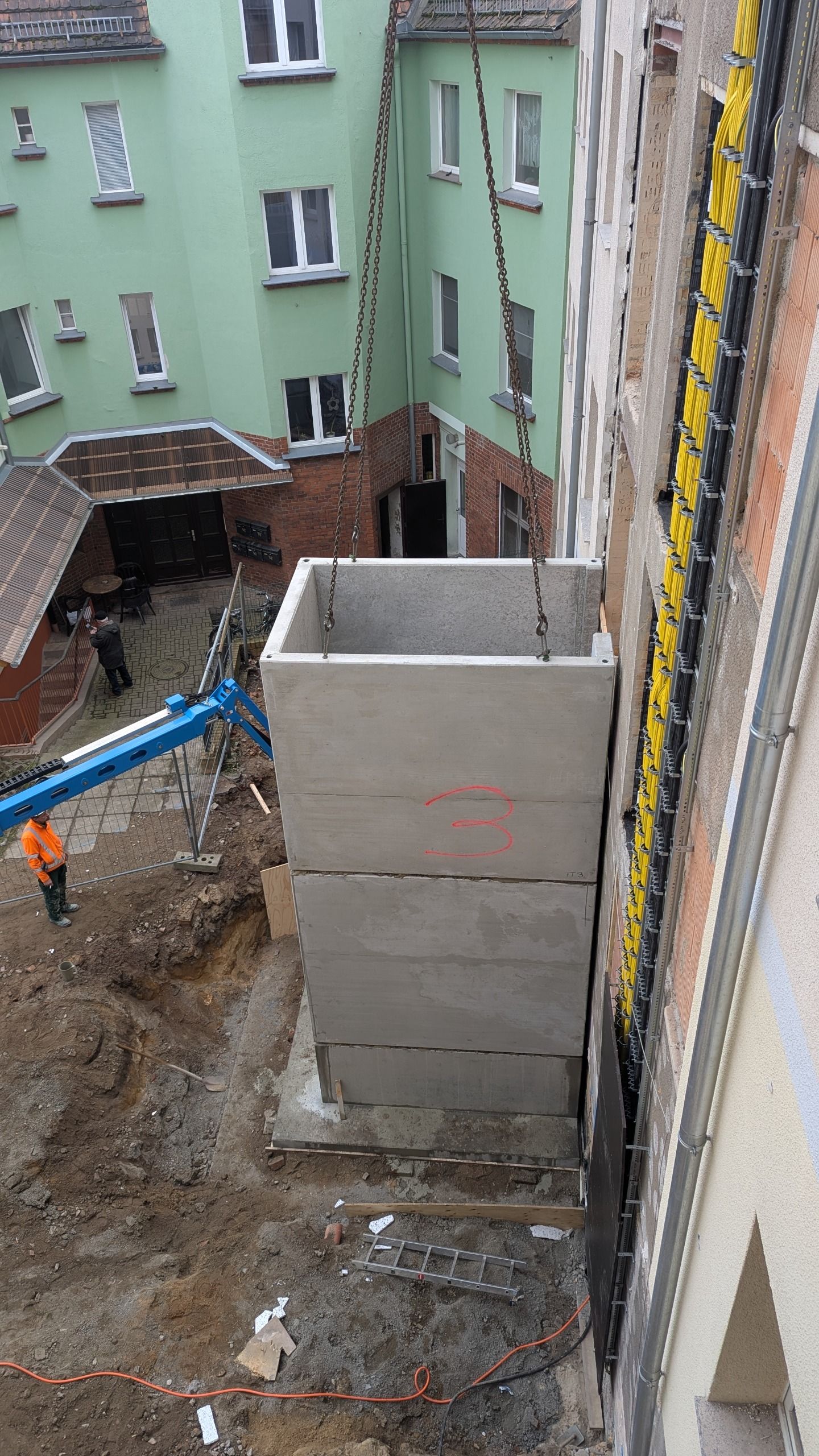 Bahnhofstraße 1-2 November