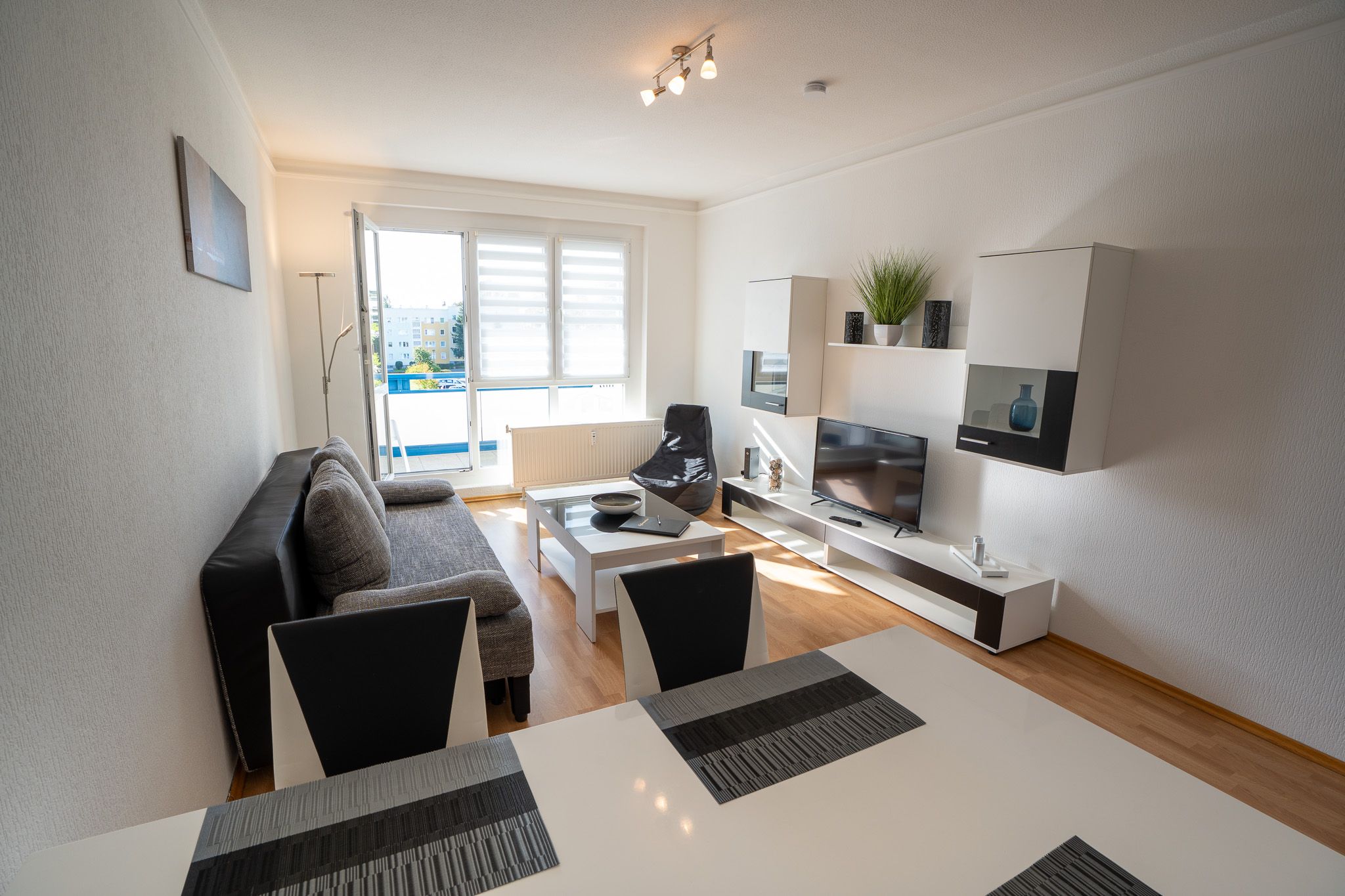 Johann-Sebastian-Bach-Weg 9