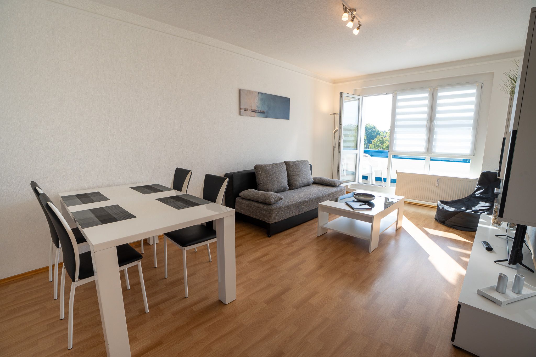 Johann-Sebastian-Bach-Weg 9